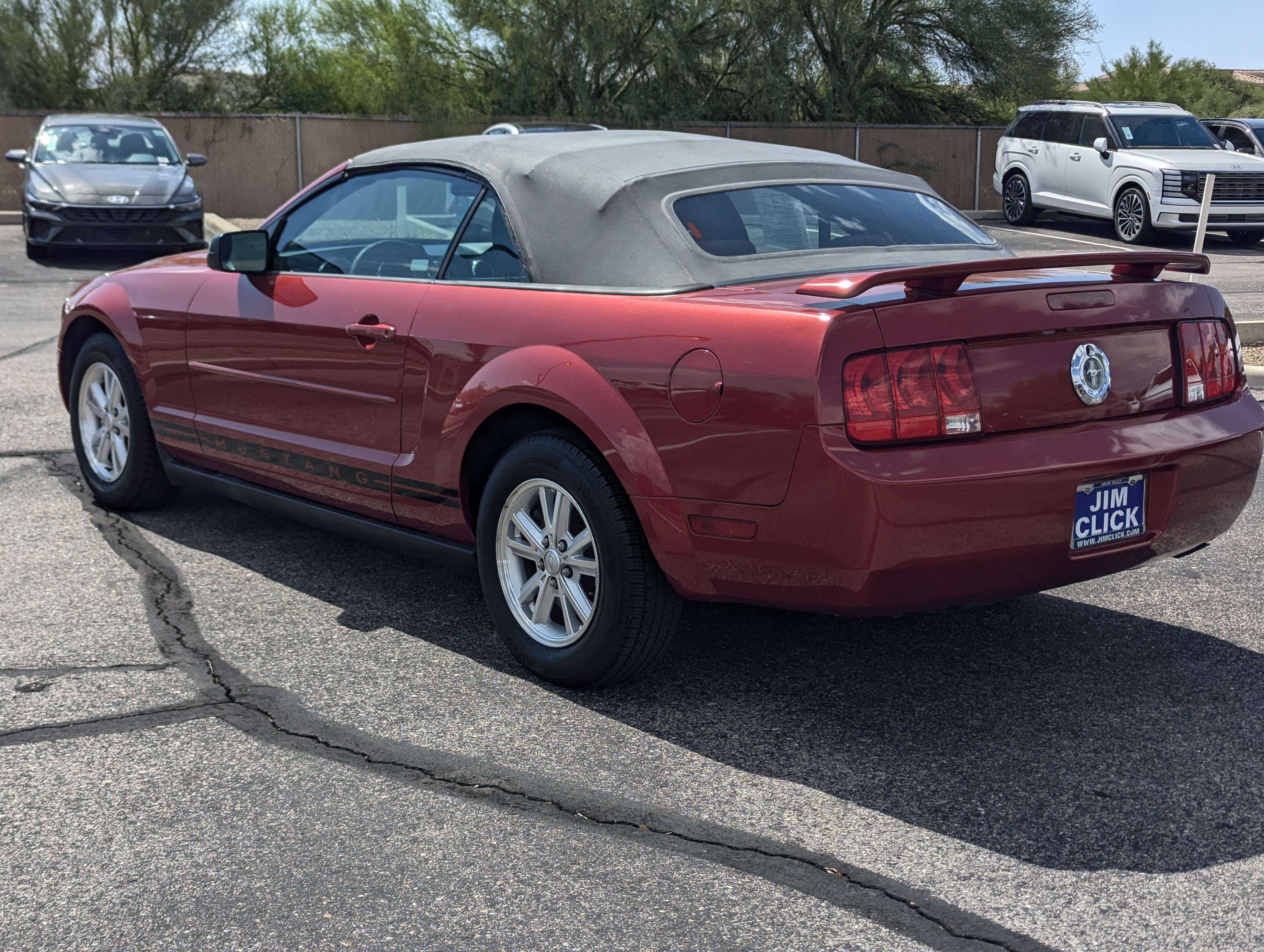 2007 Ford Mustang Deluxe