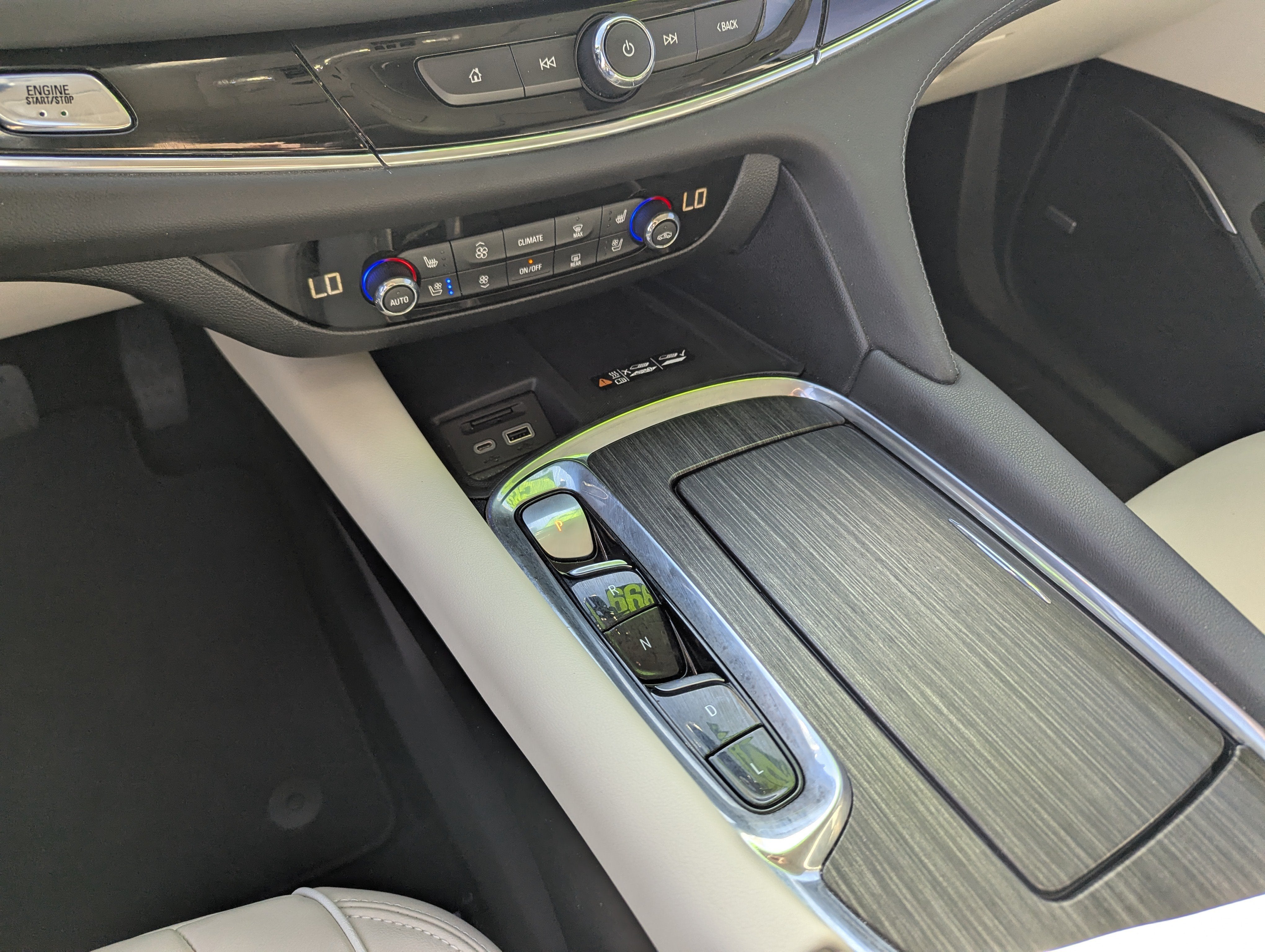2024 Buick Enclave Avenir