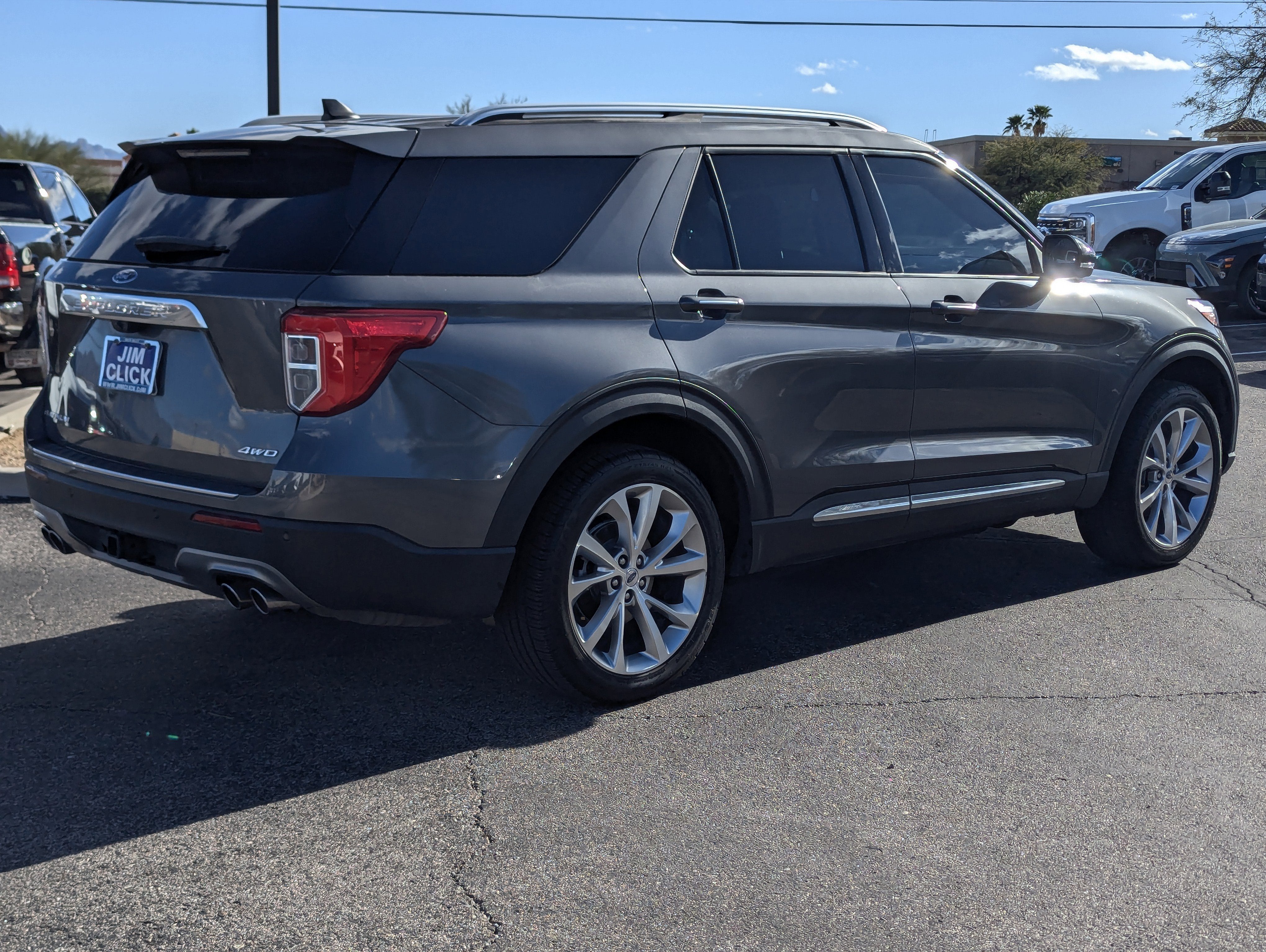 2023 Ford Explorer Platinum