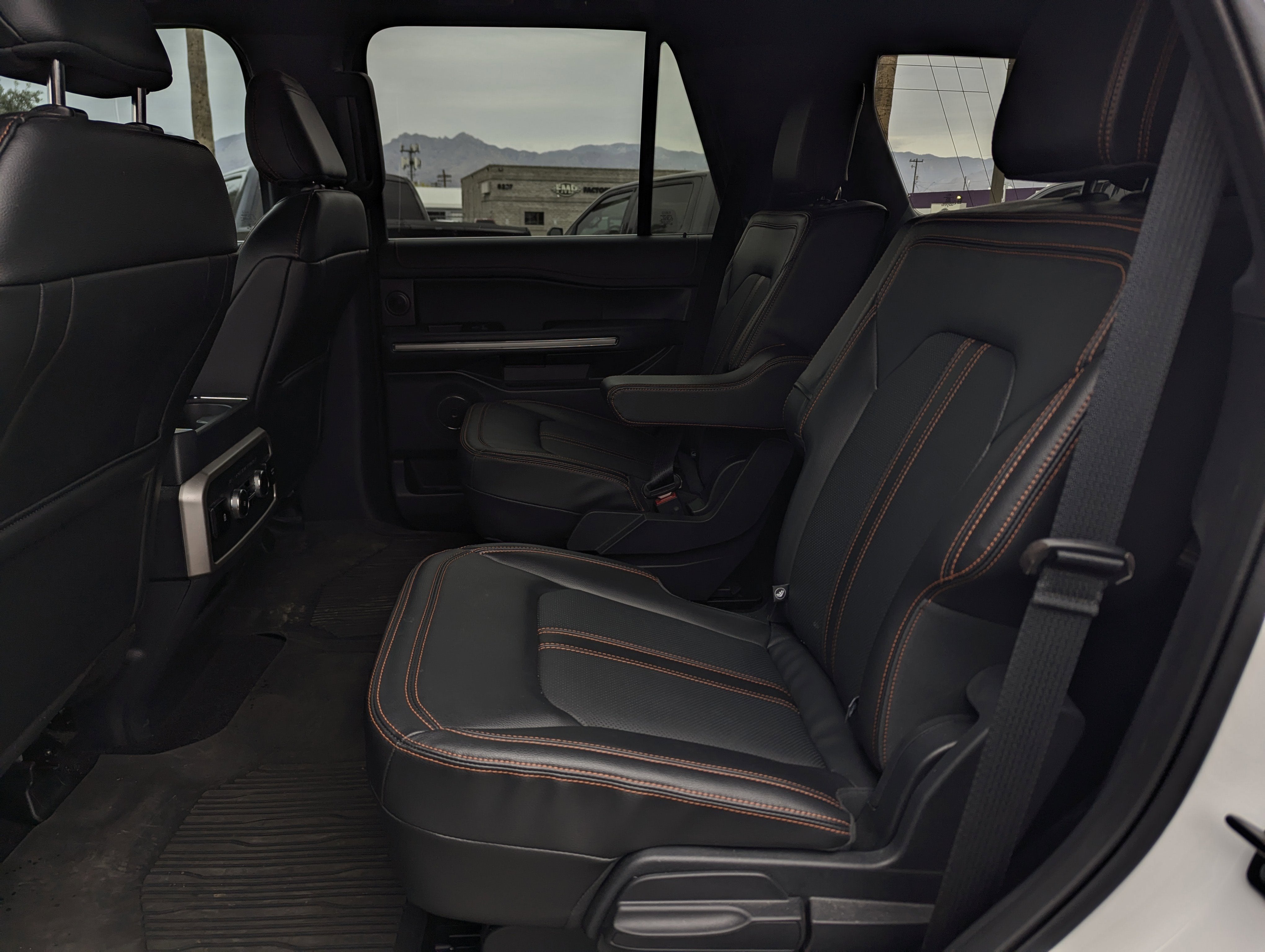 2023 Ford Expedition Timberline