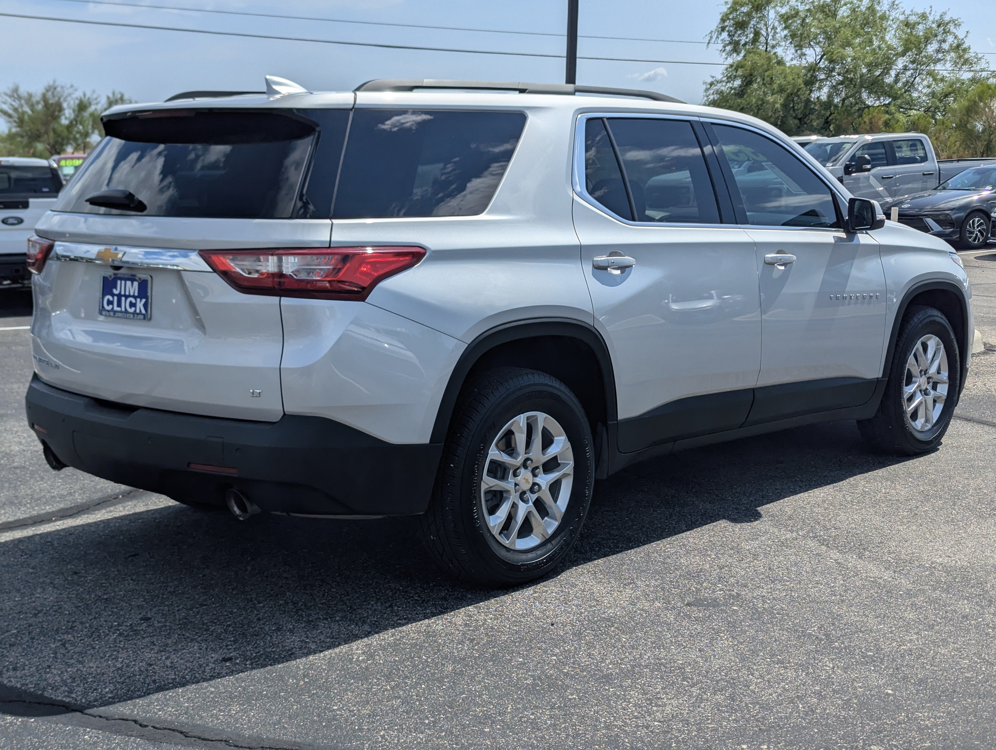 2021 Chevrolet Traverse LT Cloth