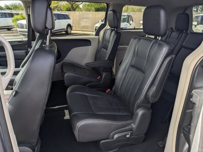 2013 Chrysler Town & Country Touring