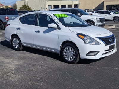 2016 Nissan Versa SV