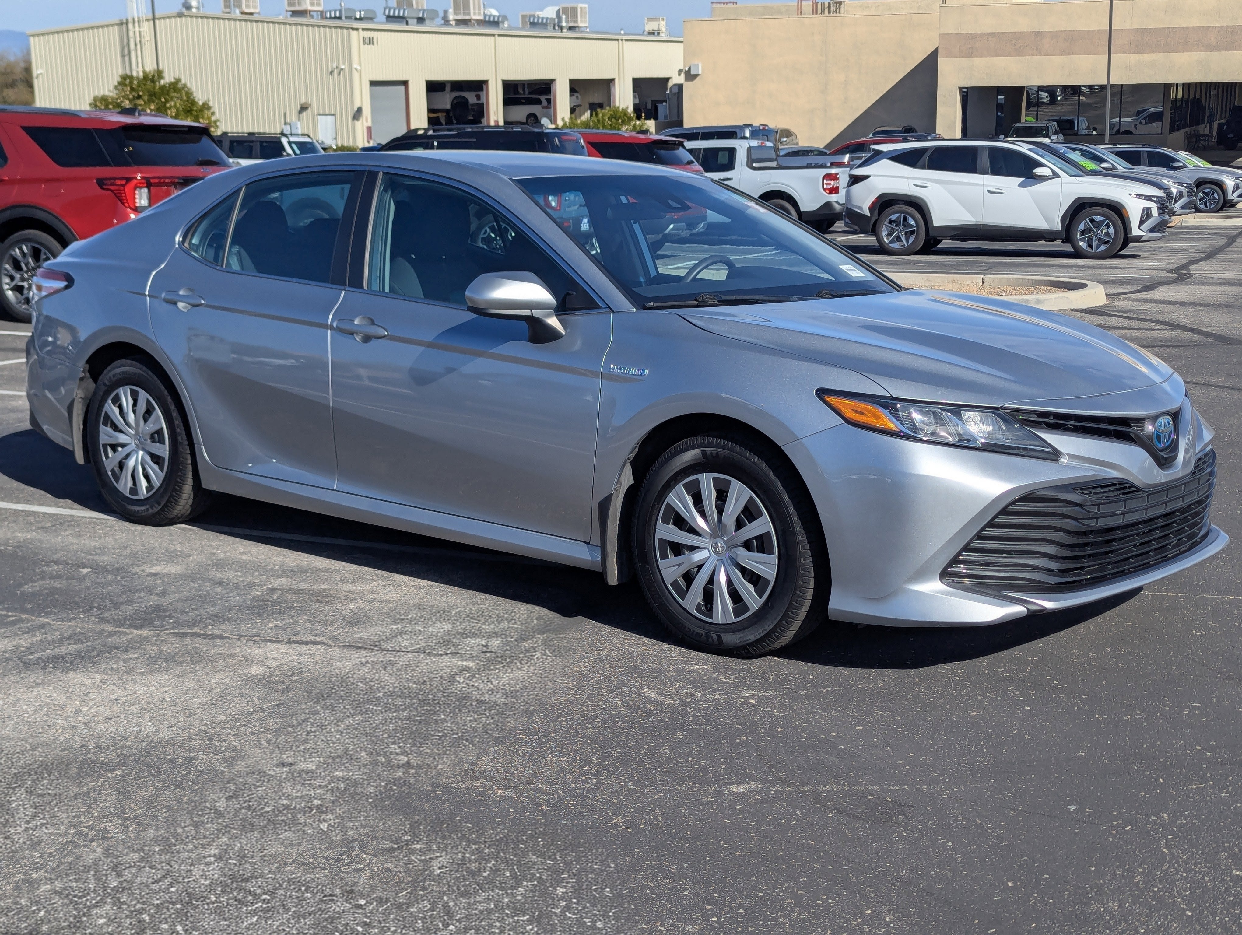2020 Toyota Camry Hybrid LE