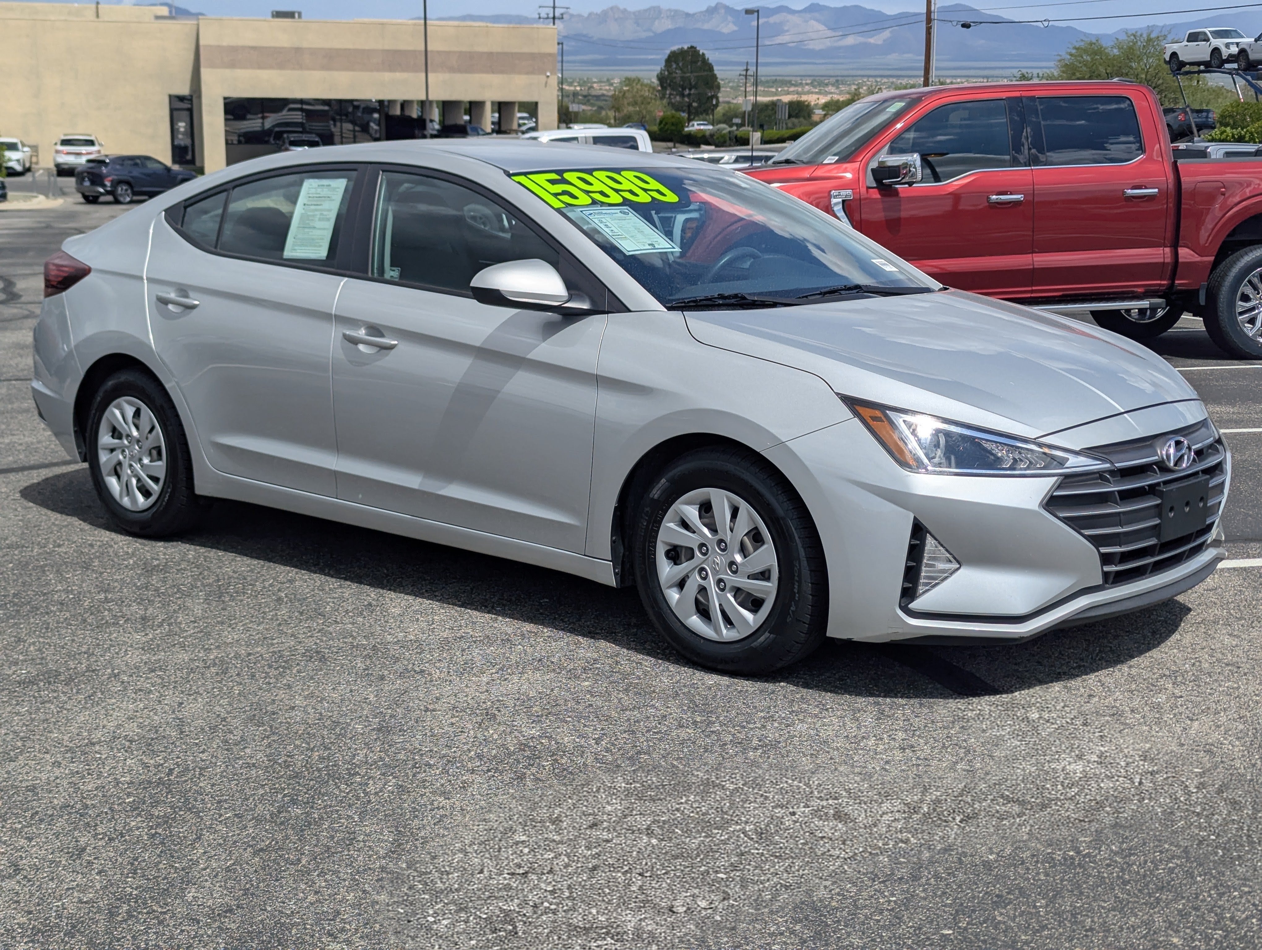 2019 Hyundai Elantra SE