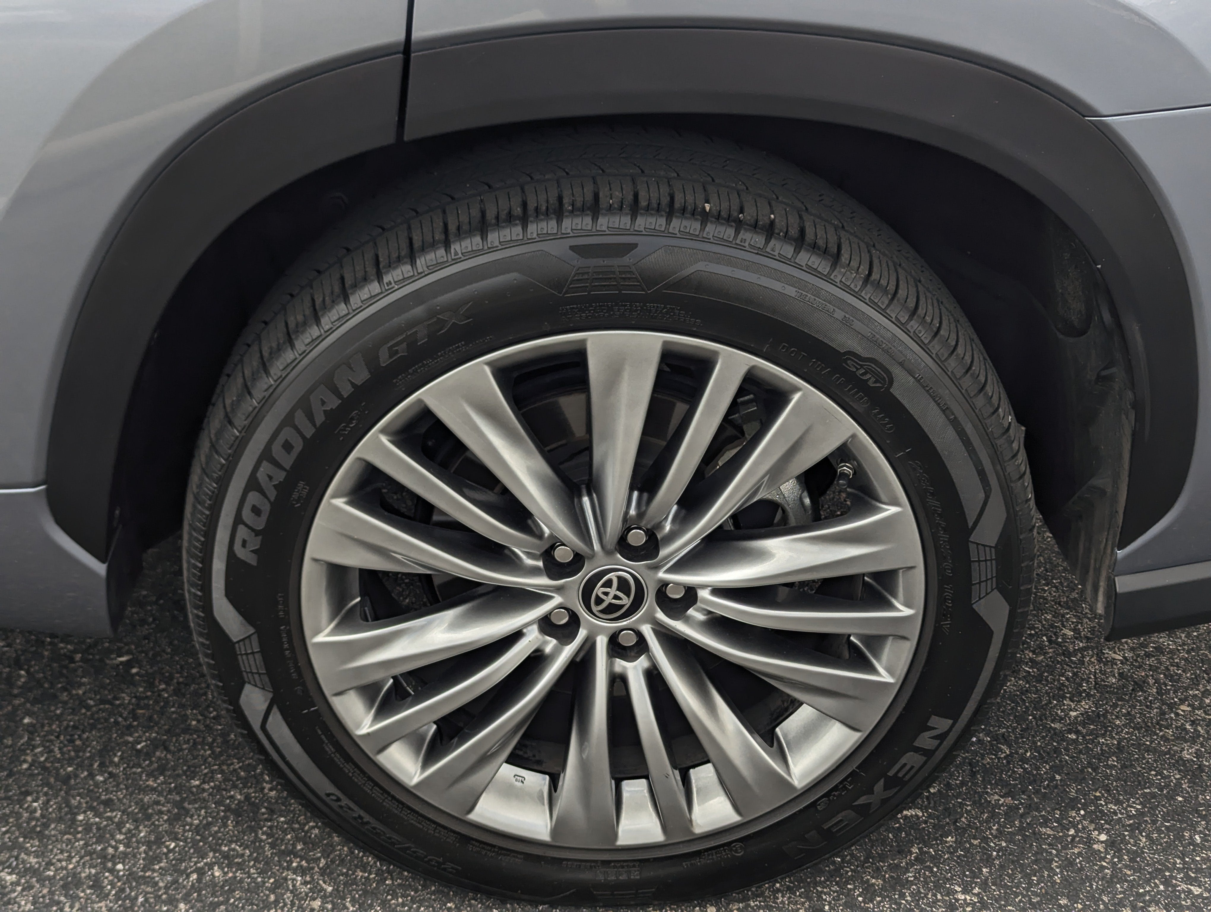 2021 Toyota Highlander Hybrid Platinum