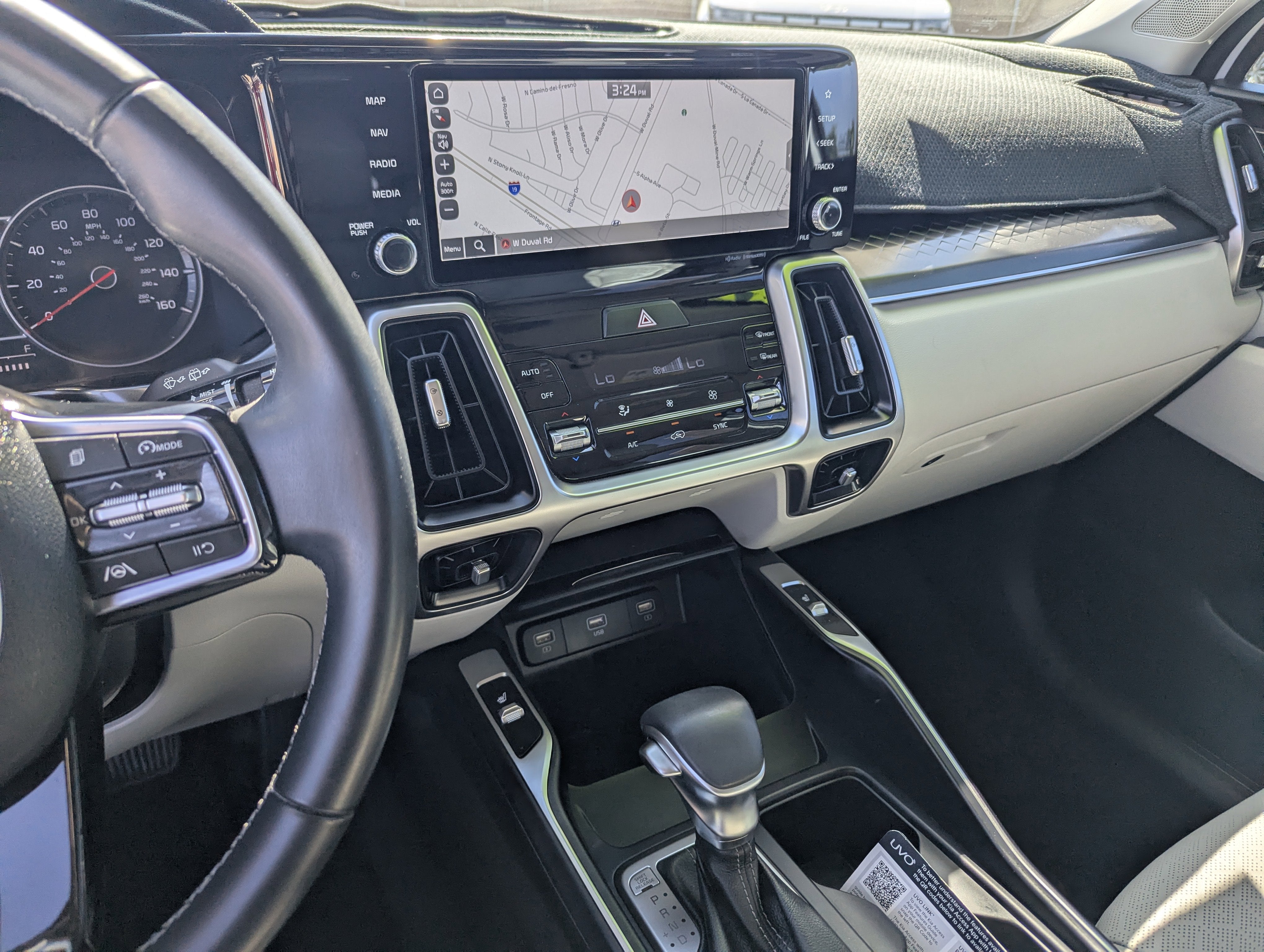2022 Kia Sorento S - Photo 12